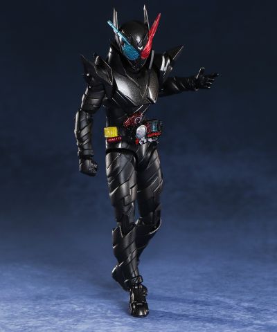 S.H.Figuarts 假面骑士创骑 兔子坦克危险形态