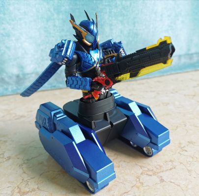 S.H.Figuarts 假面骑士：创骑 假面骑士创骑 双坦形态
