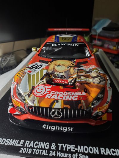 1/18 GOODSMILE RACING & TYPE-MOON RACING 2019 SPA24H Ver. GSC线上限定版