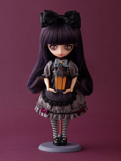 Harmonia bloom Seasonal Doll Dorothy