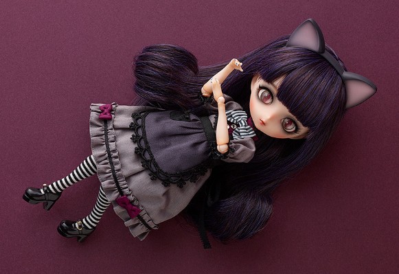 Harmonia bloom Seasonal Doll Dorothy