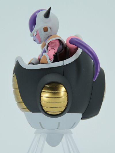 S.H.Figuarts  弗利萨 第一形态+弗利萨飞船