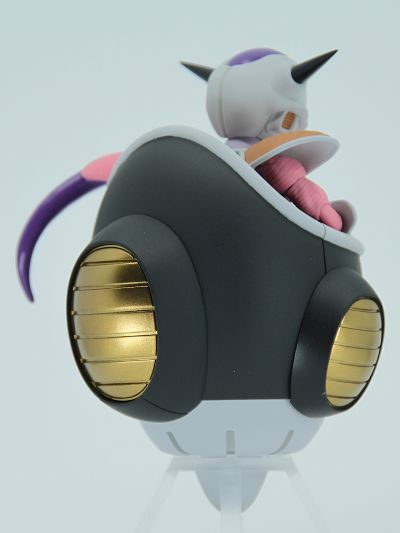 S.H.Figuarts  弗利萨 第一形态+弗利萨飞船