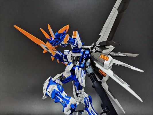 MG 1/100 机动战士高达SEED DESTINY ASTRAY BMBF-P03D 异端高达蓝色机D型