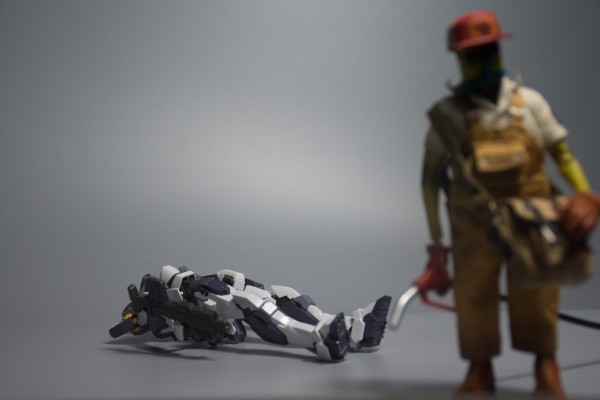 PES021 亡命加油站系列 铁头老骨OLDBONE