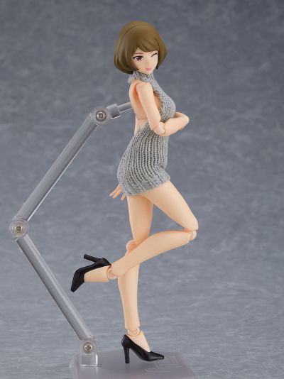 figma#505 女性body 千秋 露背毛衣