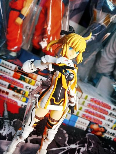 figma#SP-128 Type-Moon Racing&GOOD SMILE Racing Saber・Lily 赛车女郎Ver.