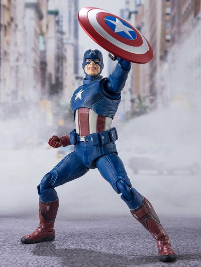 S.H.Figuarts 美国队长 -《AVENGERS ASSEMBLE》 EDITION‐（复仇者联盟）