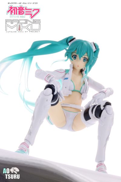 figma#250 GOOD SMILE Racing 初音未来2014 EV MIRAI Ver.