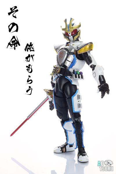S.H.Figuarts（真骨雕制法） 假面骑士战骑 保全模式/爆发模式 (红音也)