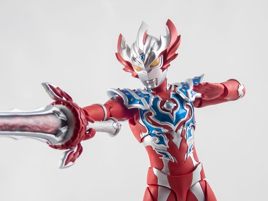 S.H.Figuarts 泰迦奥特曼 泰迦奥特曼 三重斯特利姆形态