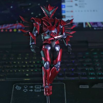 S.H.Figuarts 假面骑士零一 假面骑士迅 激燃雄鹰