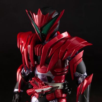 S.H.Figuarts 假面骑士零一 假面骑士迅 激燃雄鹰