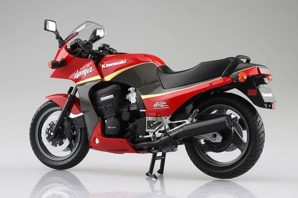 1/12 完成品摩托车 川崎 GPZ900R 红/灰