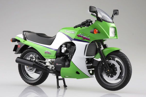 1/12 完成品摩托车 川崎 GPZ900R 柠檬绿