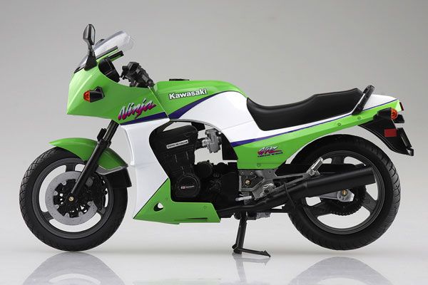 1/12 完成品摩托车 川崎 GPZ900R 柠檬绿