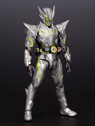 S.H.Figuarts  假面骑士零一 金属簇飞蝗