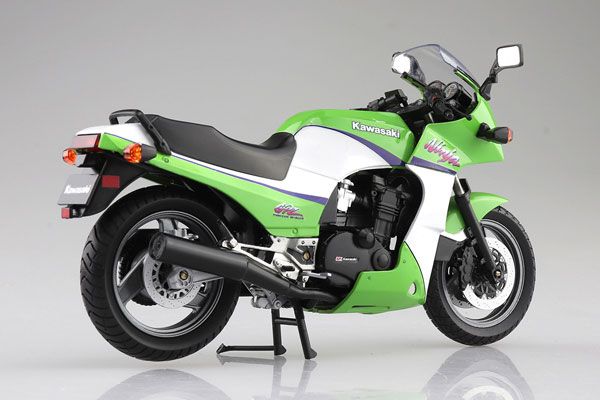 1/12 完成品摩托车 川崎 GPZ900R 柠檬绿