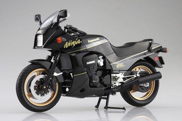 1/12 完成品摩托车 川崎 GPZ900R 黑/金