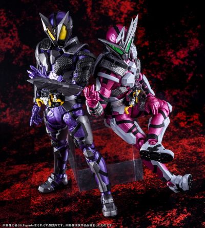 S.H.Figuarts 假面骑士零一 假面骑士灭 蛰刺毒蝎