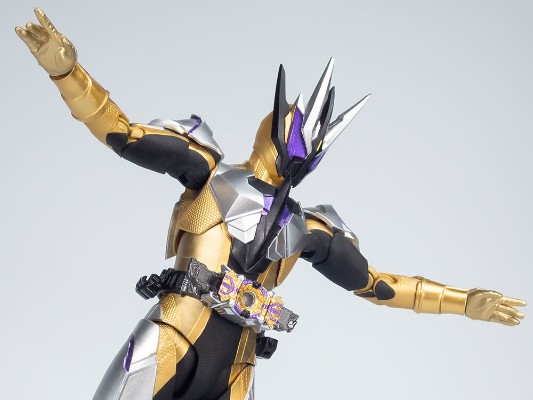 S.H.Figuarts 假面骑士零一 假面骑士千骑