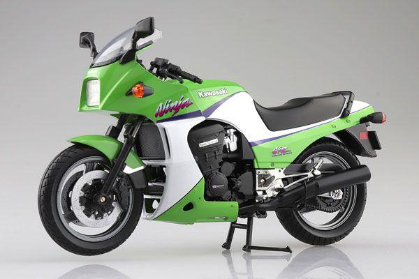 1/12 完成品摩托车 川崎 GPZ900R 柠檬绿