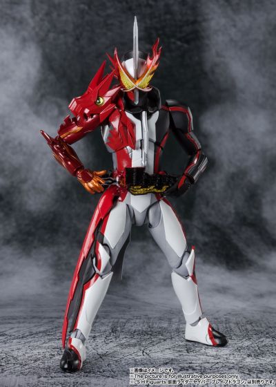 S.H.Figuarts   假面骑士剑锋 雄狮战记