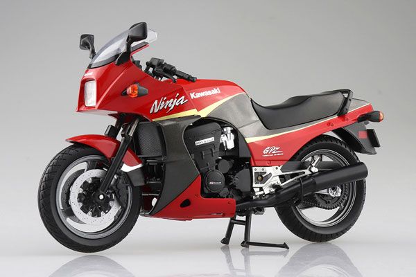 1/12 完成品摩托车 川崎 GPZ900R 红/灰