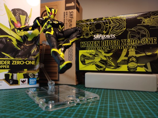 S.H.Figuarts 假面骑士零一 假面骑士零一 闪耀飞蝗