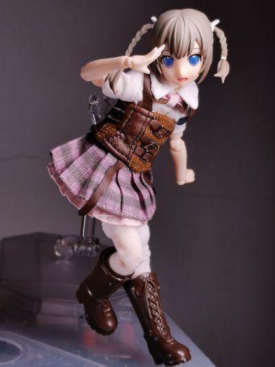 突击莉莉系列 No.032 突击莉莉外传 岸本・露琪亚・来梦