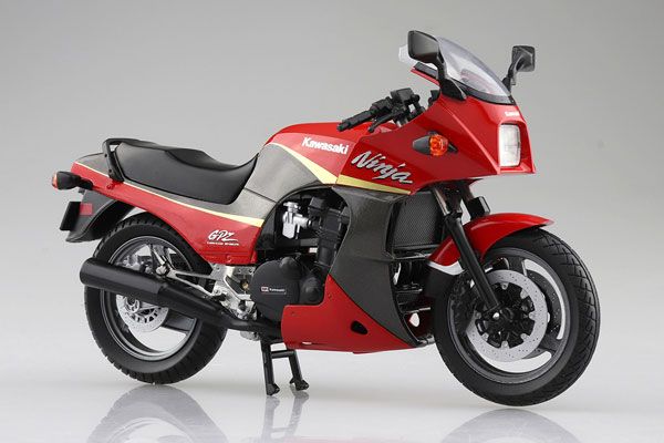 1/12 完成品摩托车 川崎 GPZ900R 红/灰