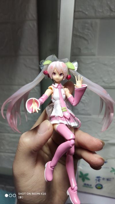 figma#EX-061 VOCALOID 初音未来 樱花未来