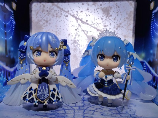 粘土人#1539 VOCALOID 初音未来 雪未来 Glowing Snow