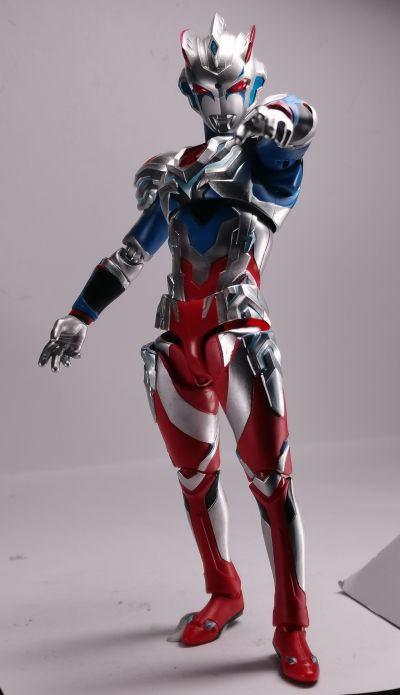 S.H.Figuarts 泽塔奥特曼 泽塔奥特曼 阿尔法装甲