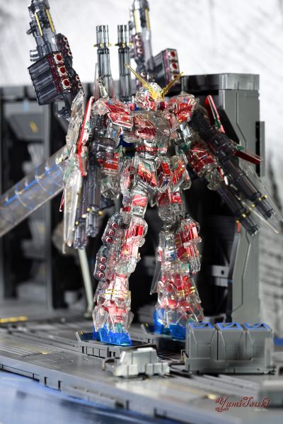 HGUC 机动战士高达UC RX-0 全装甲独角兽高达 Red Coated frame/Mechanical Clear ver. 