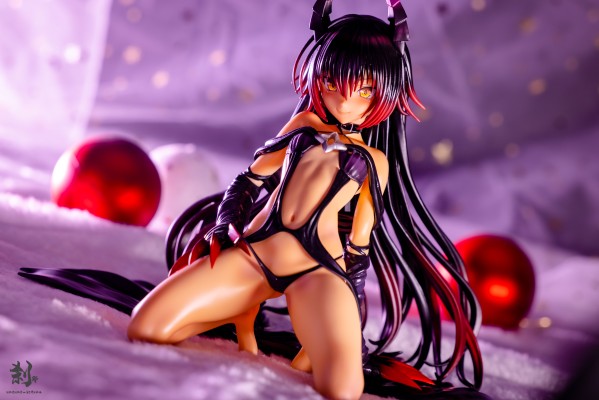 出包王女DARKNESS 涅梅西斯 Darkness
