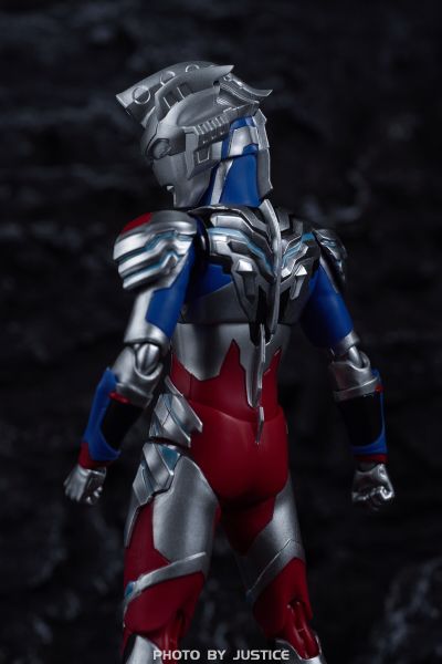 S.H.Figuarts 泽塔奥特曼 泽塔奥特曼 阿尔法装甲