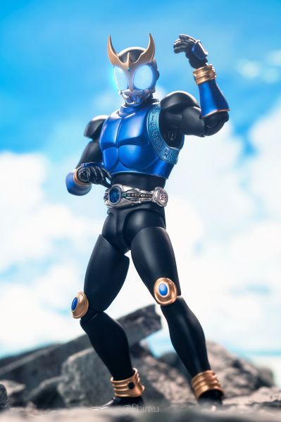 S.H.Figuarts(真骨雕制法) 假面骑士空我  假面骑士空我 青龙形态