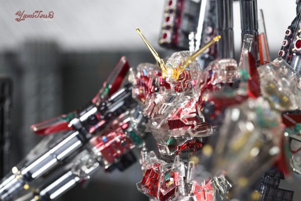 HGUC 机动战士高达UC RX-0 全装甲独角兽高达 Red Coated frame/Mechanical Clear ver. 