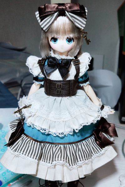 Alvastaria 梅丽尔 ～书，镜子和小爱丽丝～ (Azone商城限定贩售)