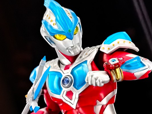 S.H.Figuarts 银河奥特曼S 银河奥特曼 银河·斯特利姆形态