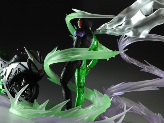 S.H.Figuarts  硬汉摩托