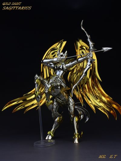 圣闘士圣衣神话EX 圣闘士星矢 黄金魂 -Soul of Gold- 	射手座艾奥罗斯