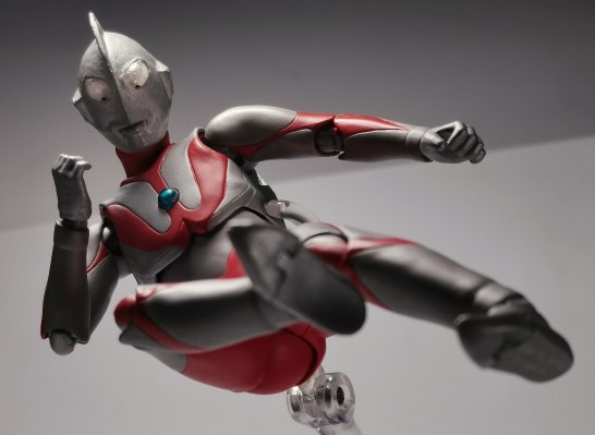 S.H.Figuarts 宇宙英雄奥特曼 奥特曼（A型）