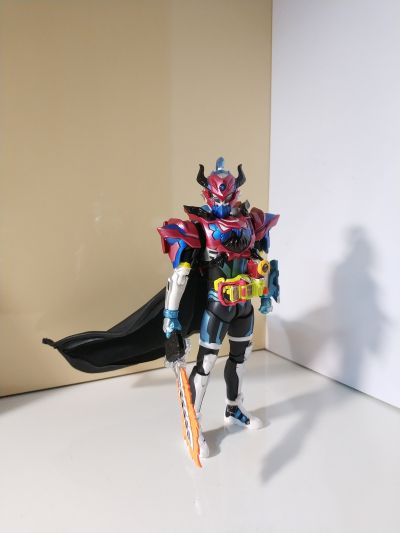 S.H.Figuarts 假面骑士艾克赛德 假面骑士勇者 幻想玩家 等级50