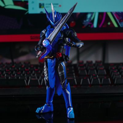 S.H.Figuarts   假面骑士剑锋 雄狮战记