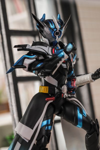 S.H.Figuarts 创骑 新世界 假面骑士克罗兹 假面骑士克罗兹 埃伯尔形态