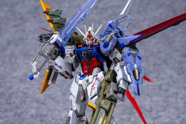 METAL BUILD 机动战士高达SEED 巨剑型强袭装备