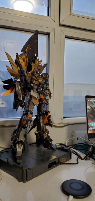PG 1/60  独角兽高达三号机 凤凰（机动战士高达NT版）