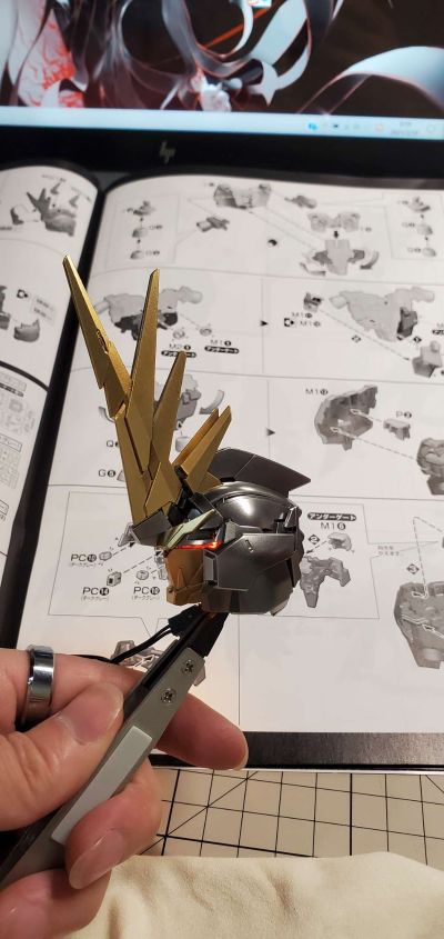 PG 1/60  独角兽高达三号机 凤凰（机动战士高达NT版）